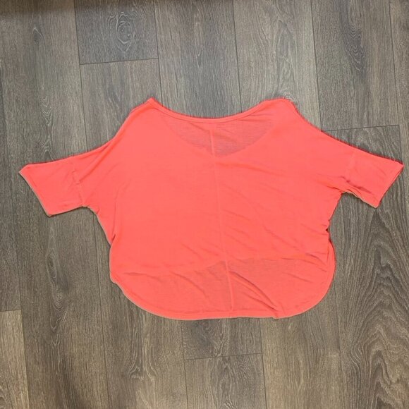 Wilfred Free Aritzia Top T-shirt Cropped Short sleeve Coral Pink Size XS - Picture 15 of 15